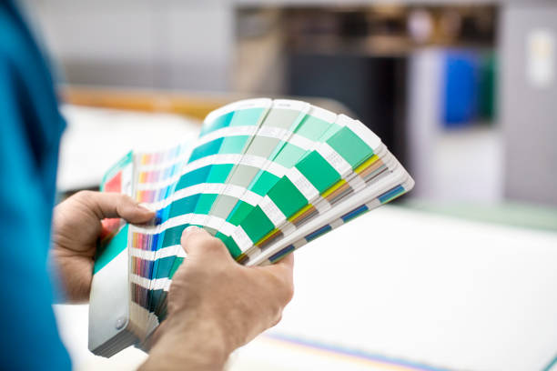 Checking repeat print on textiles